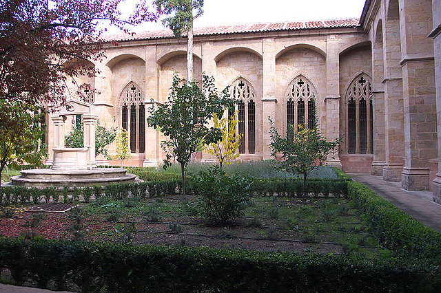 CLAUSTRO SIGUENZA CLAUSTRO SIGUENZA