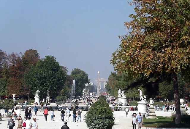 Tuileries_gardenview