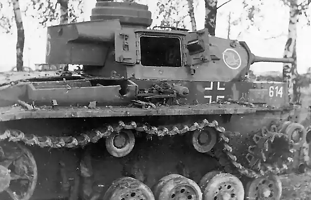 Panzer_III_614_2nd_Panzer_Division__Russia_1941