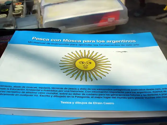 PECA CON MOSCA PARA ARGENTINOS