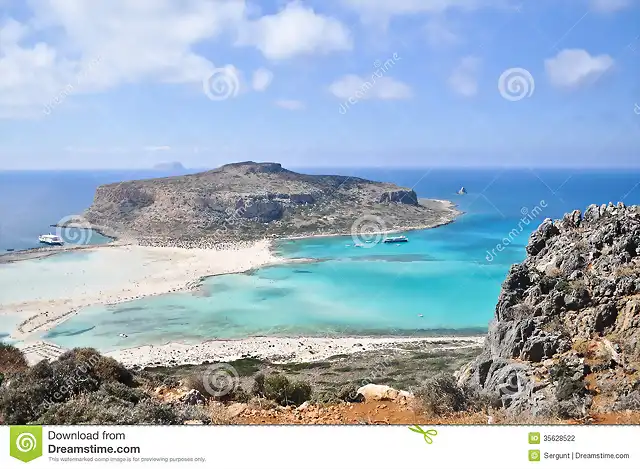 costa-del-paisaje-del-verano-del-mar-de-la-isla-griega-35628522