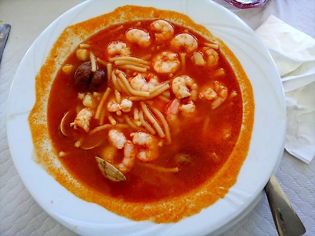 Fideos a los frutos del mar Fideos a los frutos del mar