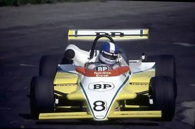 08 Derek Warwick  - Toleman TG280-Hart copia