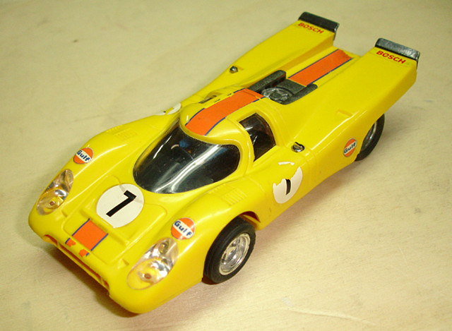 porche 917 amarillo