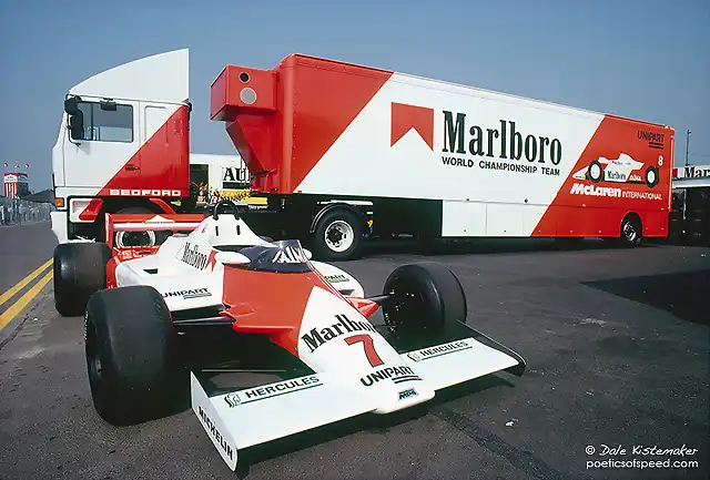 mclarentransporter-brit83-sign