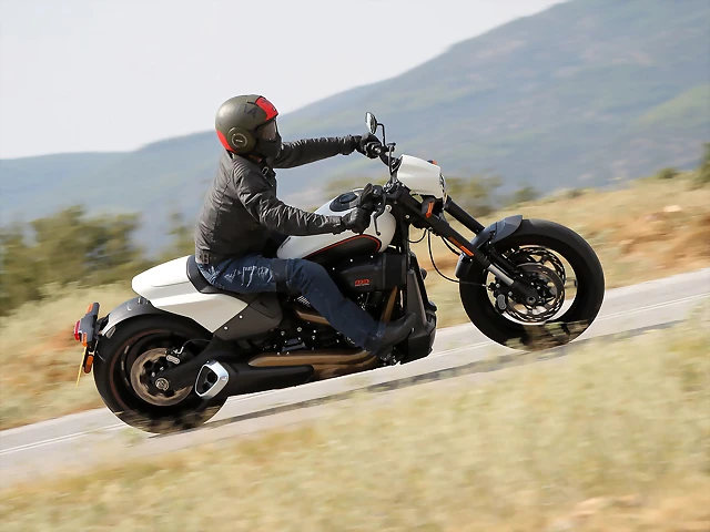 Harley-Davidson-FXDR-11413 Harley-Davidson-FXDR-11413