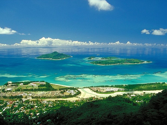 Ariel_View_Seychelles
