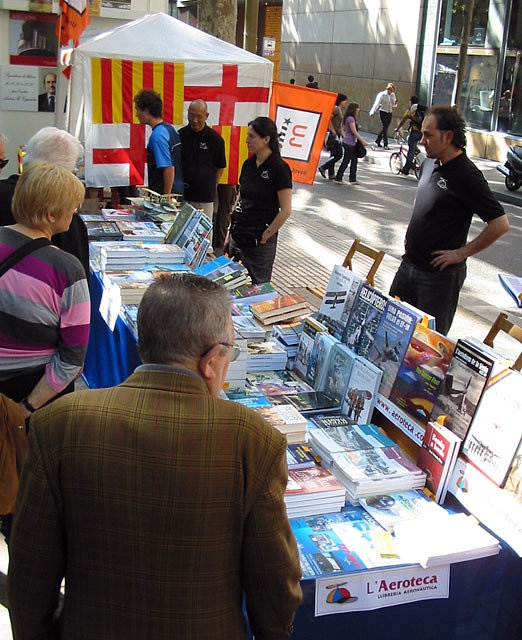 Stand de l'Aeroteca en Las Ramblas de Barcelona