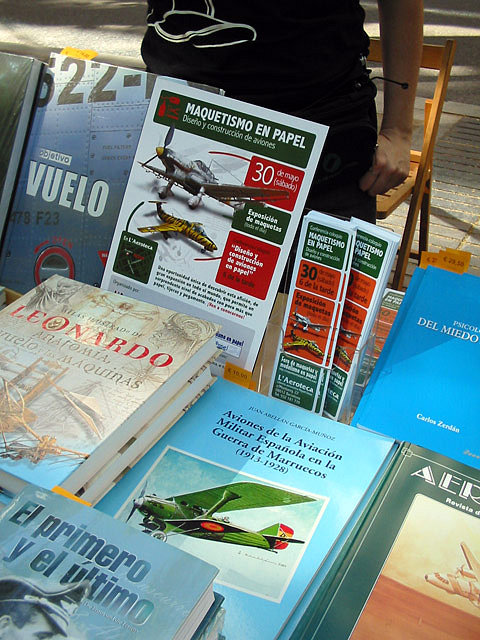 Stand de l'Aeroteca en Las Ramblas de Barcelona