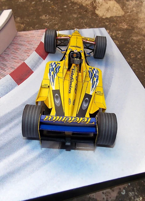 Minardi m02 (67) Minardi m02 (67)