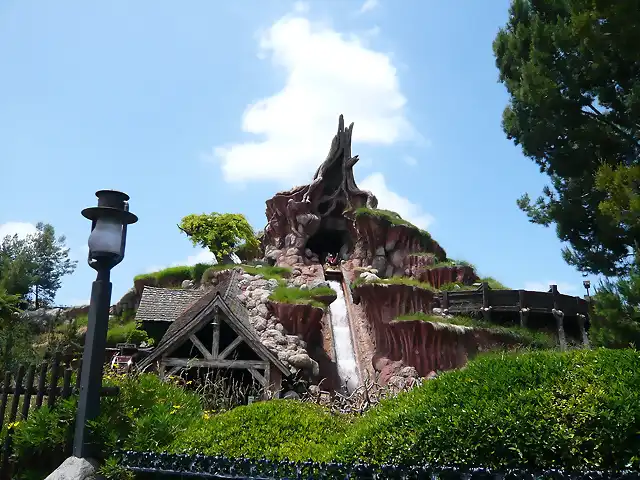 Splash Mountain