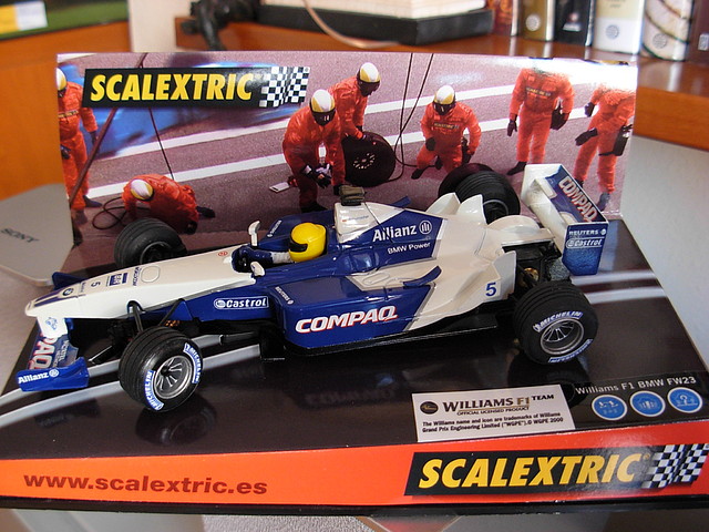 15 WILLIAMS-BMW FW23