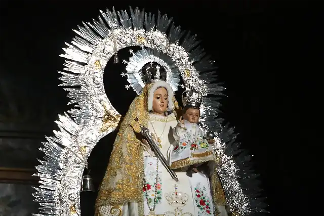 05, la Virgen y Francisco