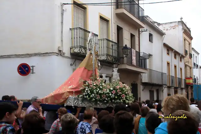 14, en las cuatro esquinas, marca