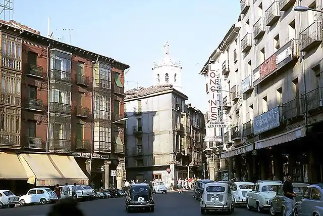 Valladolid Plaza Fuente Dorada