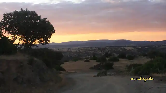 26, ANOCHECER EN LA SIERRA, MARCA