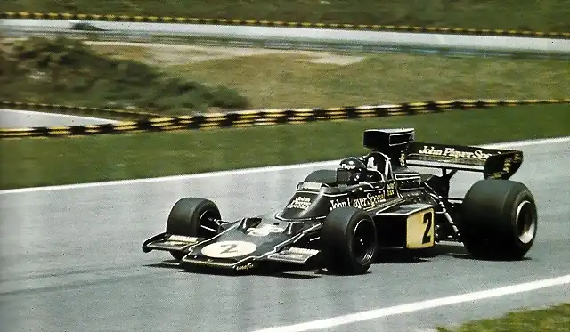 lotus-72-32