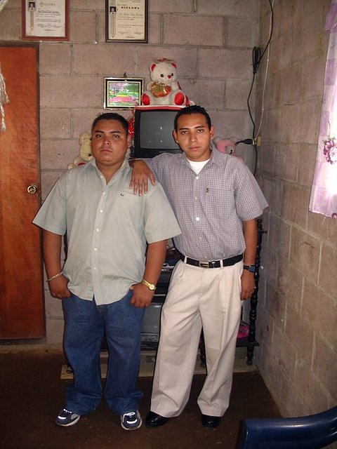 Mis dos hermanos Abel y Daniel Mis dos hermanos Abel y Daniel