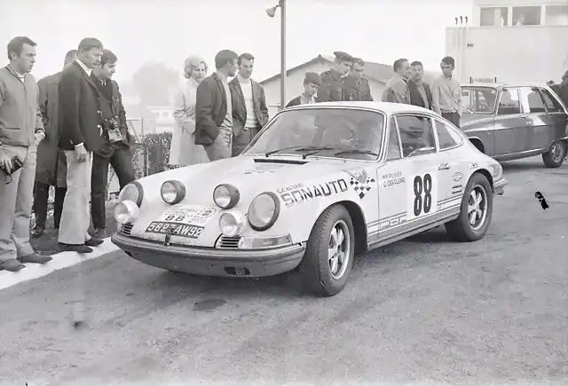 Porsche 911 S - TdF'70 - Marie-Pierre Palayer - Ginette Derolland