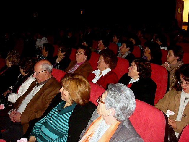 Teatro en El Campillo-08.03.09
