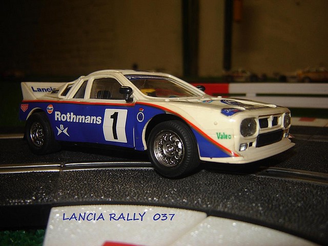 LANCIA (4)