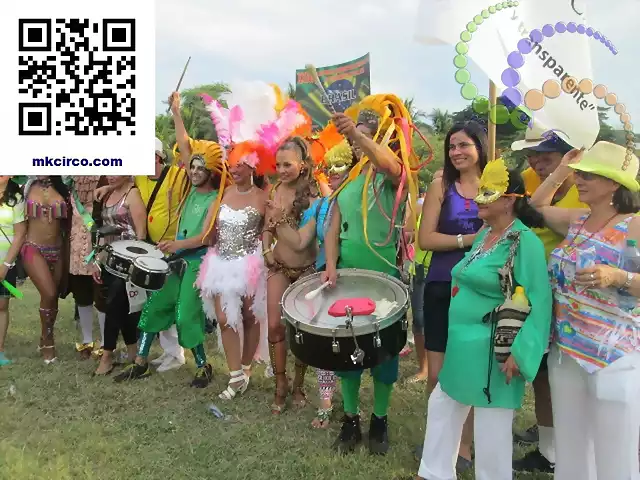 bailarinas samba batucada, circo musica contactar musica mkcirco@gmail.com tel. 7253510 (8)