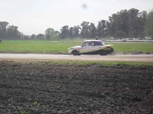 SDC10860 SDC10860