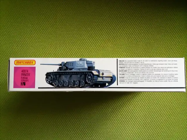 Lateral caja Panzer III
