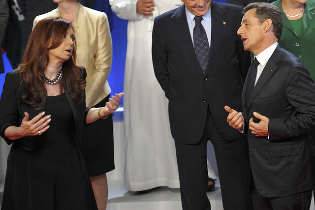 2.- Cristina K en reunion del G-20, nov 2011. Sarkosy xo1ovc