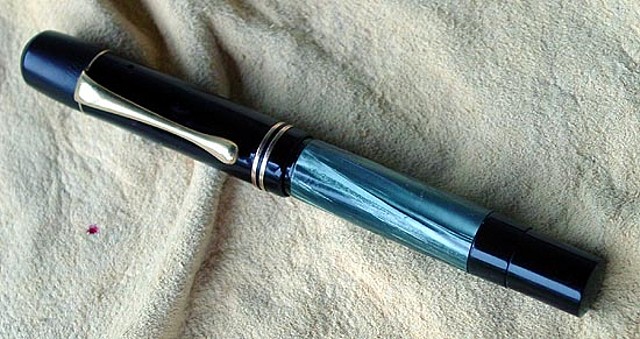 pelikan.100