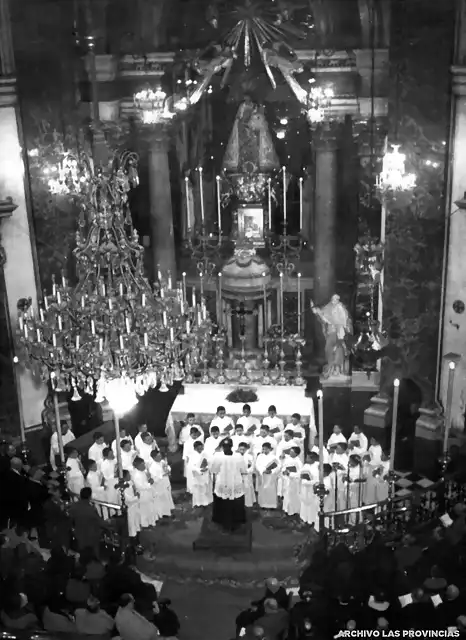 La Escolan?a de la Virgen de los Desamparados.