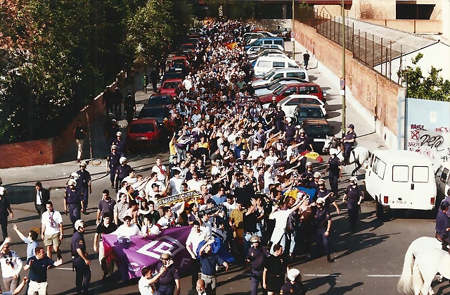 ultras sur atm - r madrid 98-99 corteo ultras sur atm - r madrid 98-99 corteo