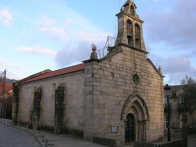 800px-Iglesia_de_Santiago_de_Bembrive_2 800px-Iglesia_de_Santiago_de_Bembrive_2
