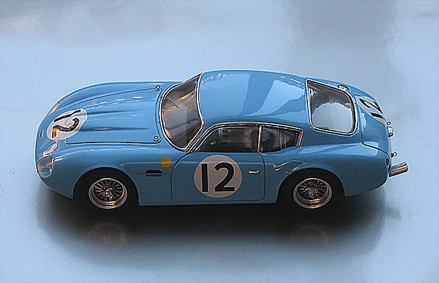 Aston Martin DB4 Zagato Azul 3 Aston Martin DB4 Zagato Azul 3