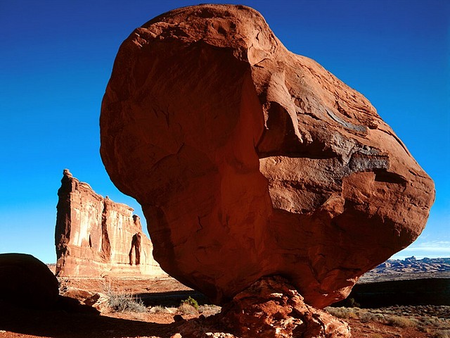 Balanced Rock near the Tower of Babel, Arches National Park