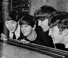 Beatles + Scalextric 4