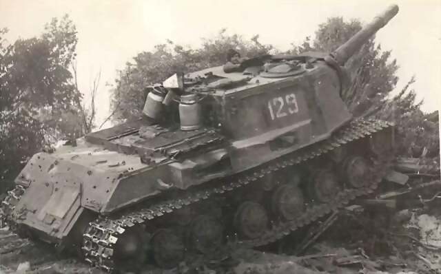 isu-152-in-chernobyl-v0-s8gj2xyl8c0e1 isu-152-in-chernobyl-v0-s8gj2xyl8c0e1