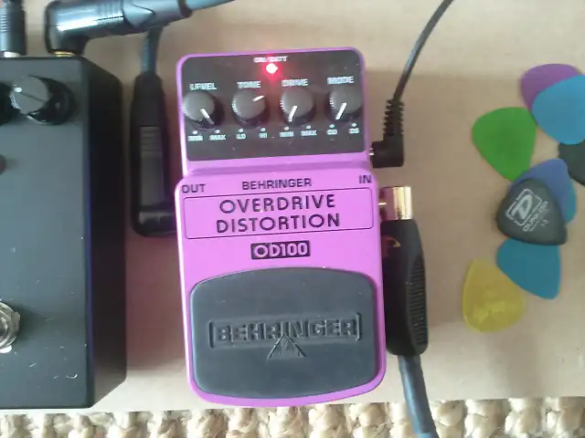 behringer-overdrive-distorsion-od100-410188