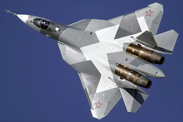 Sukhoi_T-50_in_2011_4-1