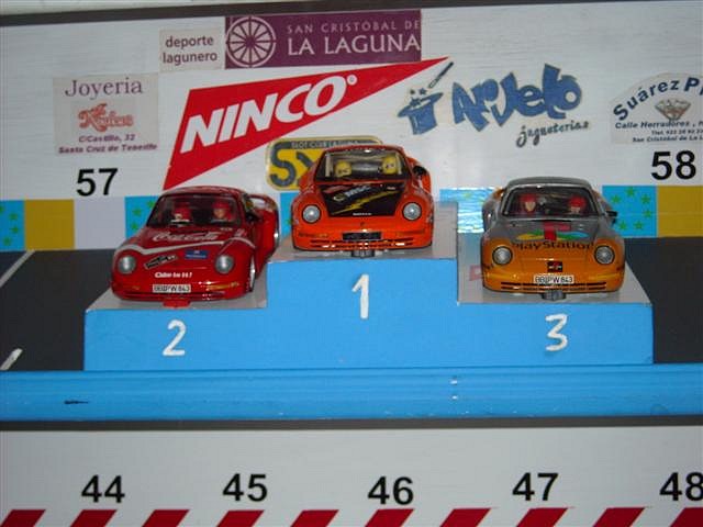 Podium C 1 (Small) Podium C 1 (Small)