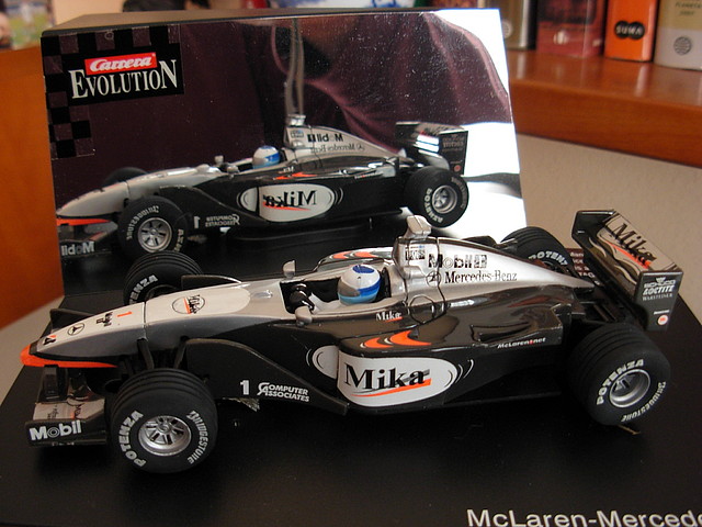 17 McLAREN MP4-15