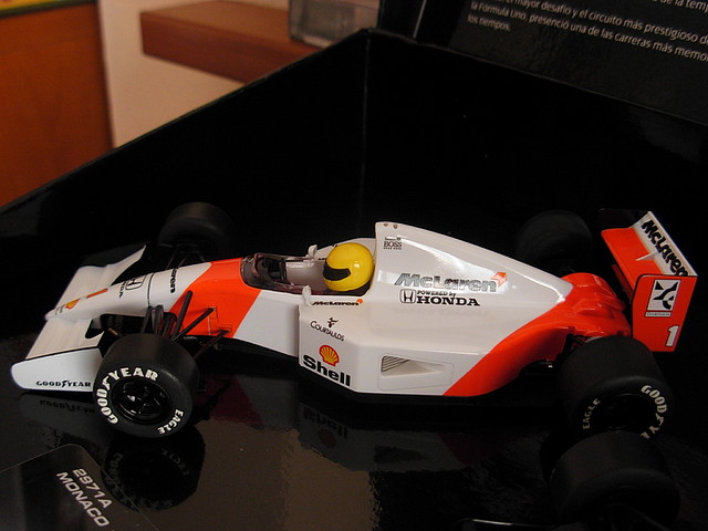 11 McLAREN-HONDA MP4-7