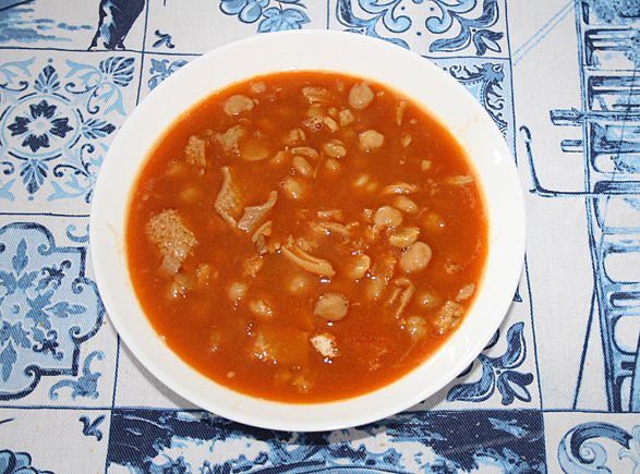 Garganzos con menudo