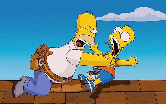 homer_stranggling_bart_on_roof_wallpaper_-_1280x800