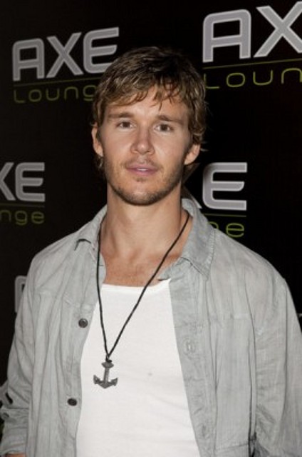 True+Blood+Star+Ryan+Kwanten+Parties+AXE+Lounge+Y9qACxgzq_Vl-265x400