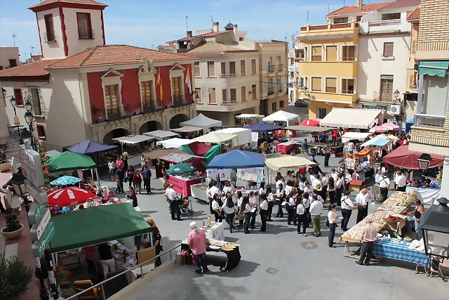 MERCADO DE ARTESANIA 17-4-2016 (3) MERCADO DE ARTESANIA 17-4-2016 (3)