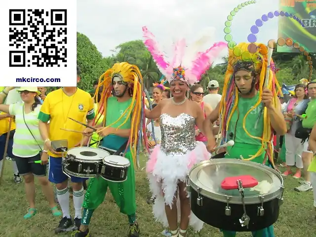 bailarinas samba batucada, circo musica contactar musica mkcirco@gmail.com tel. 7253510 (5)