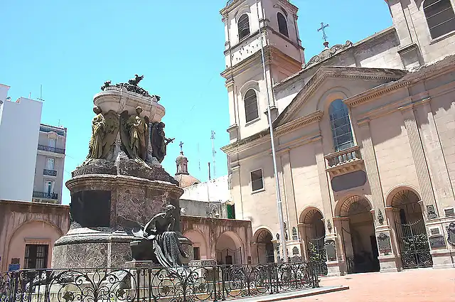 Basilica Convento de Santo Domingo Belgrano y Defensa