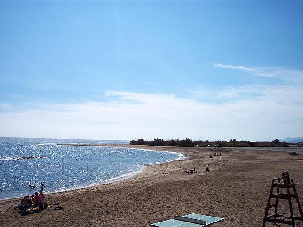 134983_86159_Abierta-al-bano-la-playa-de-Villaricos-en-Cuevas-del-Almanzora_G