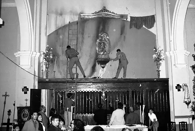 Parroquia Riotinto-Altar ardiendo